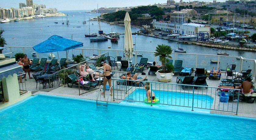 فندق وشقق باي فيو Gzira المظهر الخارجي الصورة
